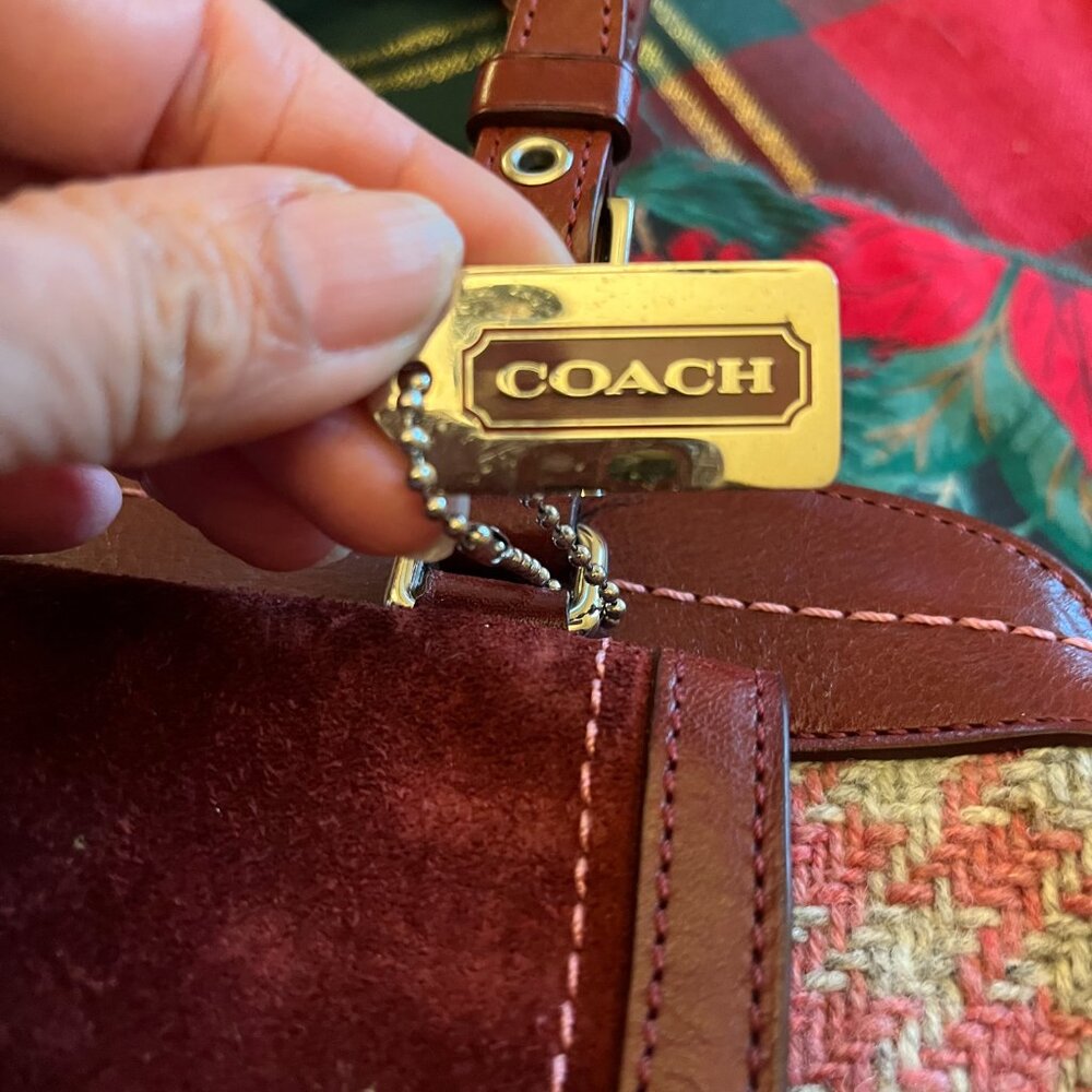 COACH Vintage Houndstooth Satchel - GOOD CONDITION, RARE AND STILL SO BEAUTIFUL! - Picture 4 of 6